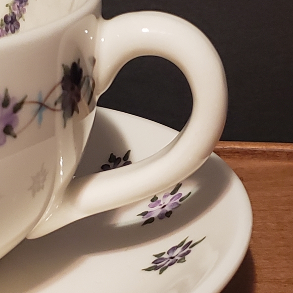 Vintage Enesco Mom Cup and Saucer Purple Flowers - Picture 4 of 10